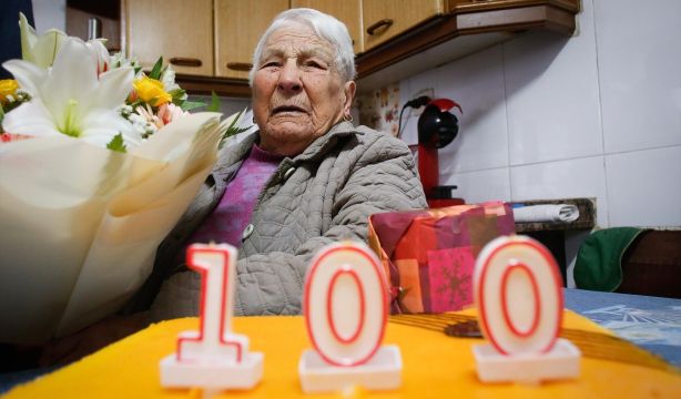 'Galicia Vive+': el libro que da las claves de por qué hay tantos centenarios en la región