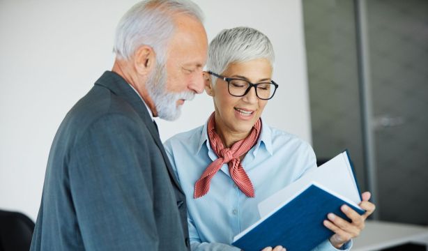 ‘Talento Sénior’, el concurso que busca impulsar ideas innovadoras creadas por y para mayores de 50  (Bigstock)