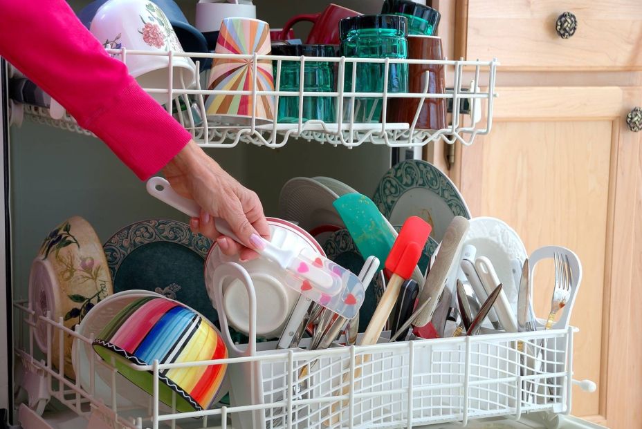 ¿Tu lavavajillas no limpia bien? Estas son las causas más comunes y cómo solucionarlas (Fuente: BigStock)