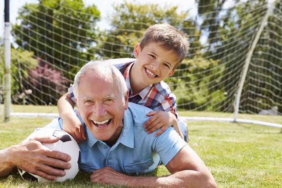 El fútbol y el balonmano, más efectivos para la salud ósea que caminar o ir al gimnasio El fútbol y el balonmano, más efectivos para la salud ósea que caminar o ir al gimnasio