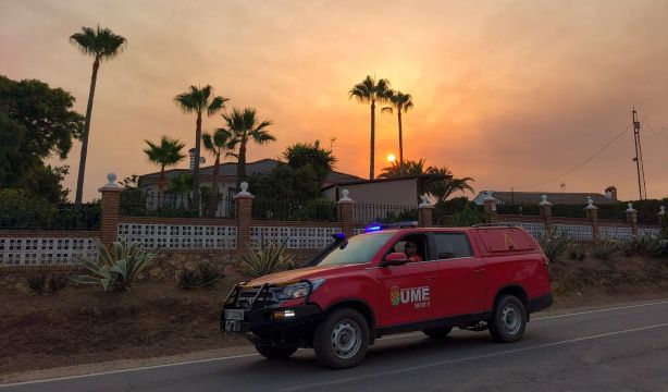 El incendio de Niebla recorre ya 20.000 hectáreas y se encuentra "fuera de capacidad de extinción"