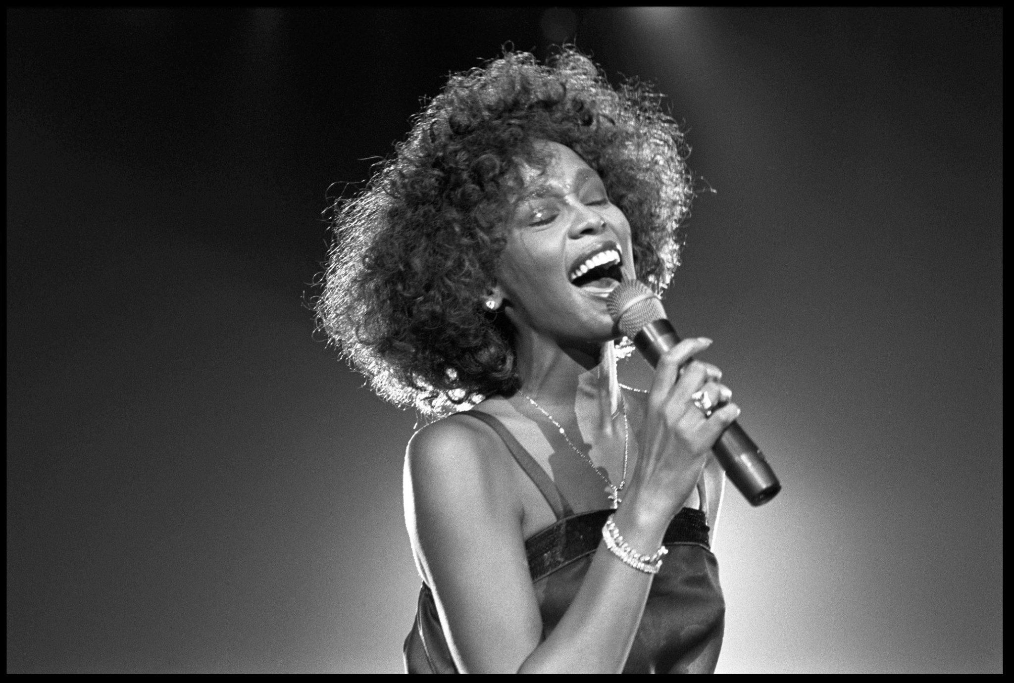 8 años del fallecimiento de Whitney: sus mejores canciones