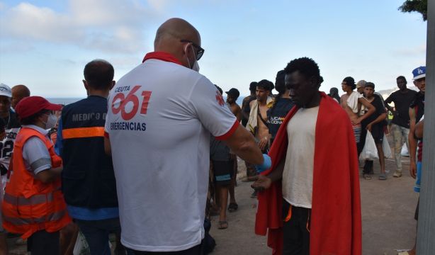 Sanitarios alertan: el sistema de salud en Ceuta afronta un "colapso"