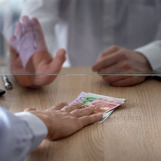El 76,5% de los clientes bancarios reclama atención humana: "Todo lo logrado está en el aire". Foto: bigstock