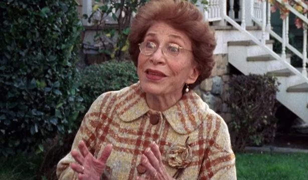 Muere Bunny Levine, actriz de 'Las chicas Gilmore', 'La La Land' y 'Thelma', a los 97 años Muere Bunny Levine, actriz de 'Las chicas Gilmore', 'La La Land' y 'Thelma', a los 97 años