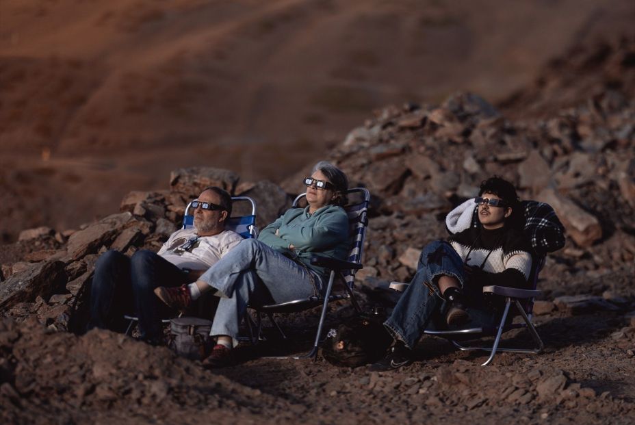 El gasto de turistas extranjeros se dispara tras el eclipse en las provincias con mejor visibilidad (Fuente: EuropaPress ) El gasto de turistas extranjeros se dispara tras el eclipse en las provincias con mejor visibilidad (Fuente: EuropaPress )