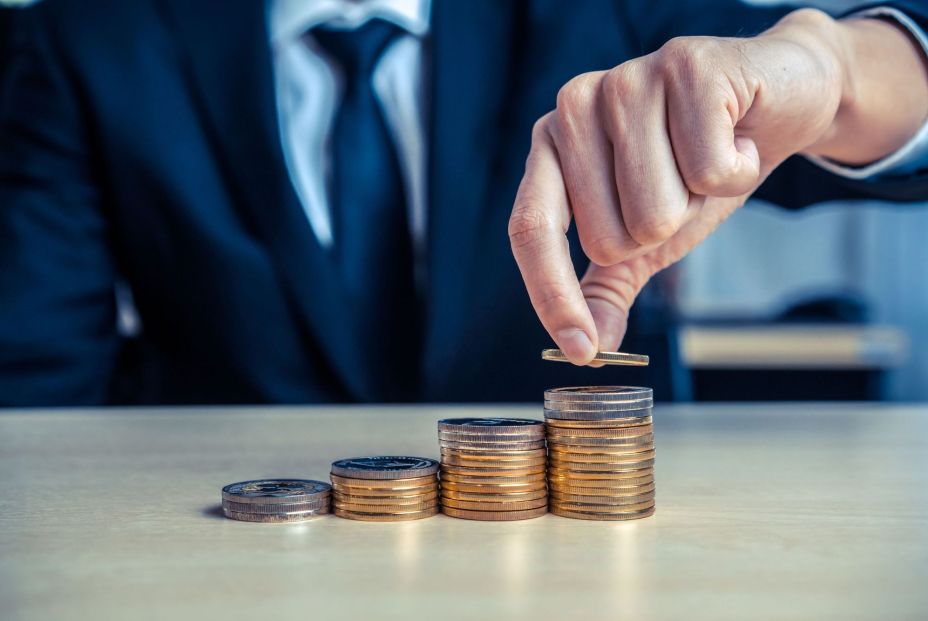 Los inversores sénior son pocos pero poderosos: manejan el 60% del volumen de inversión alternativa. bigstock Los inversores sénior son pocos pero poderosos: manejan el 60% del volumen de inversión alternativa. bigstock