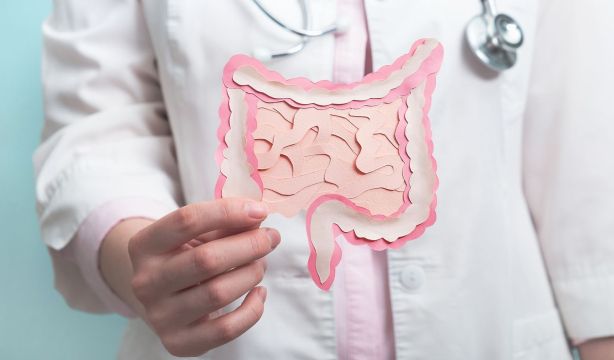 Una sustancia producida por bacterias intestinales podría acelerar el deterioro cognitivo