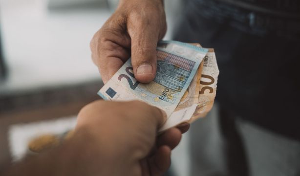 El dinero en efectivo que el Banco de España recomienda llevar en la cartera