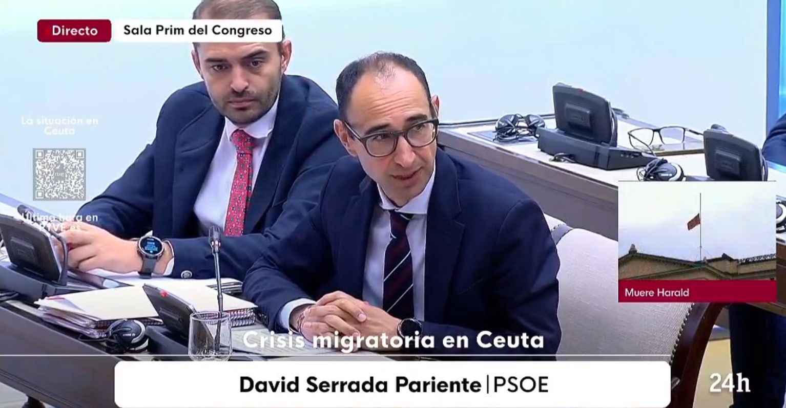 El PSOE, a la oposición por Ceuta: "Son como los mayores que miran obras pero no cogen la pala" El PSOE, a la oposición por Ceuta: "Son como los mayores que miran obras pero no cogen la pala"