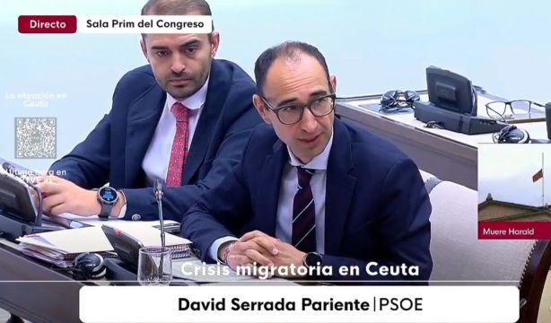 El PSOE, a la oposición por Ceuta: "Son como los mayores que miran obras pero no cogen la pala" El PSOE, a la oposición por Ceuta: "Son como los mayores que miran obras pero no cogen la pala"