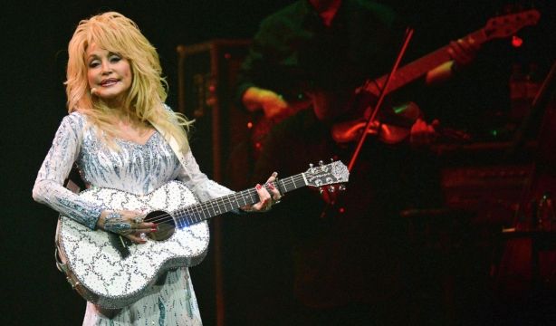 El biopic de Dolly Parton sigue adelante después de su muerte (Fuente: Europapress)