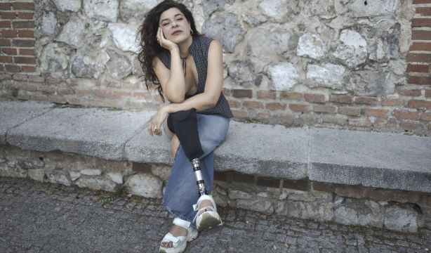 Nerea Pérez de las Heras publica 'Fantasma' No hay partido que se fije en una ciudad accesible