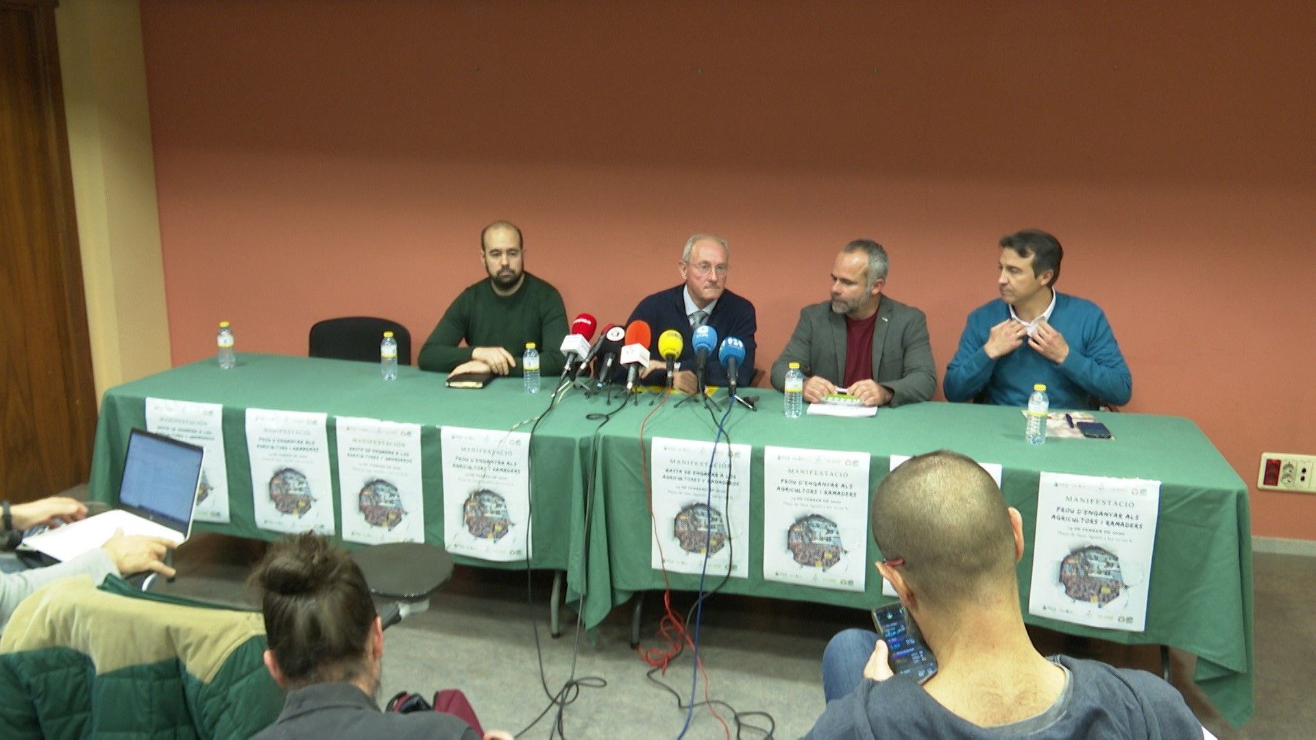 Centenares de tractores salen a la calle el viernes en Valencia por el campo y la España vaciada 