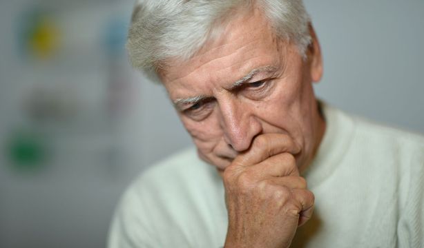 Qué es la niebla mental, por qué aparece y cuándo deberías consultar al médico