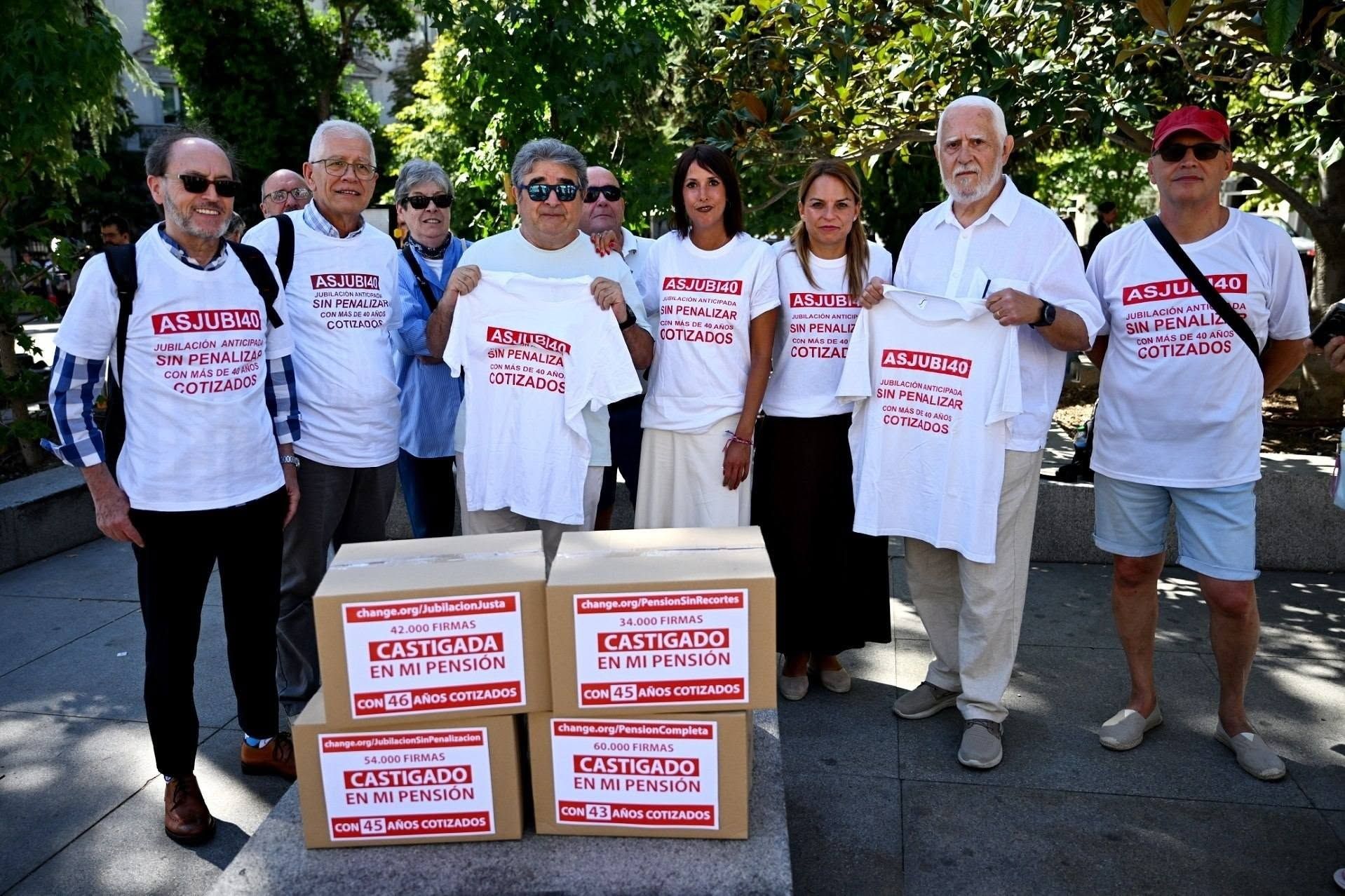 El Congreso debatirá el 22 de septiembre la jubilación anticipada sin recortes con 40 años cotizados El Congreso debatirá el 22 de septiembre la jubilación anticipada sin recortes con 40 años cotizados