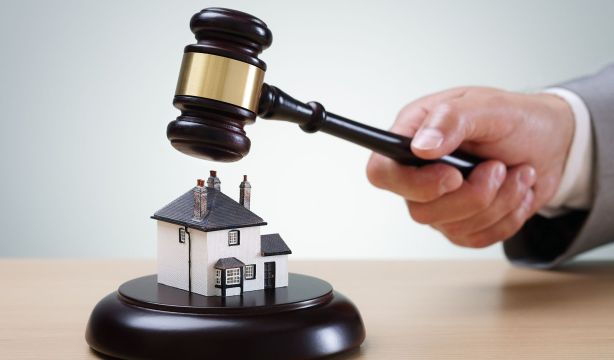 ¿Puedo dejar mi casa en herencia a quien quiera si no tengo hijos?