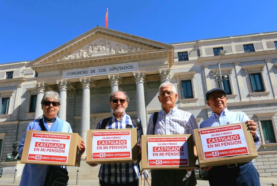El Congreso tratará el martes la jubilación anticipada sin recortes con 40 años cotizados El Congreso tratará el martes la jubilación anticipada sin recortes con 40 años cotizados
