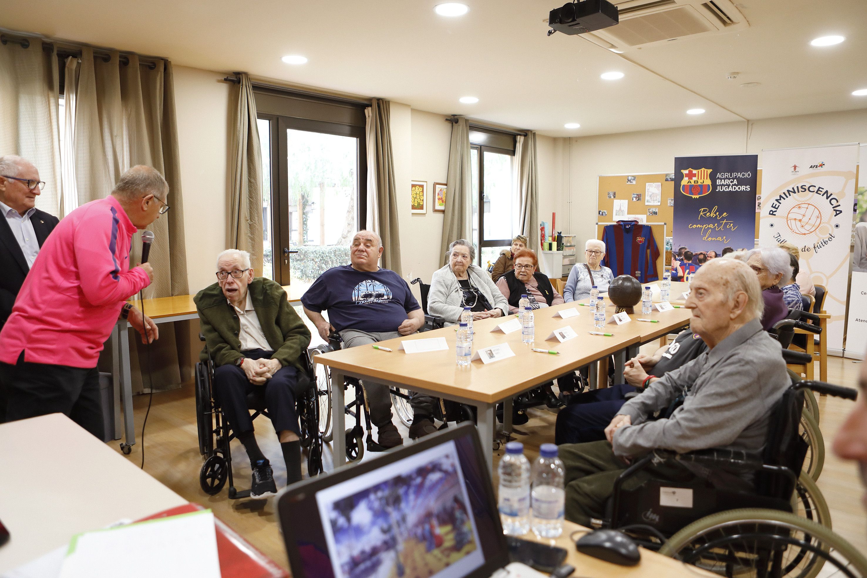 El fútbol como arma para frenar el Alzhéimer en residencias de mayores
