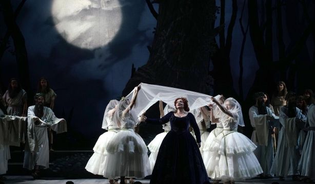 Cuatro óperas del Teatro Real se podrán ver en directo en cines de toda España