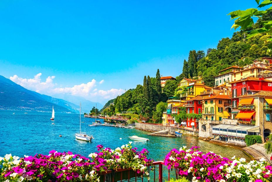 bigstock Varenna Town In Como Lake Dist 266349649