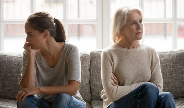 Cataluña permite desheredar a los hijos por falta de relación no es necesario acreditar maltrato