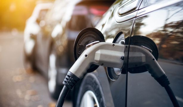 6 consejos para alargar la vida útil de tu vehículo eléctrico (Fuente: BigStock)