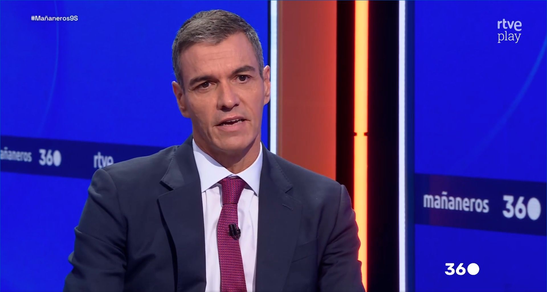 Sánchez dice que lo "inteligente" fue dejar entrar en Ceuta y no "liarse a tiros" como plantea el PP Sánchez dice que lo "inteligente" fue dejar entrar en Ceuta y no "liarse a tiros" como plantea el PP