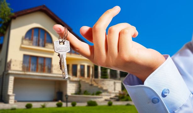 Alemanes, británicos y suizos, los extranjeros que más hipotecas piden en España ( Fuente: BigStock)