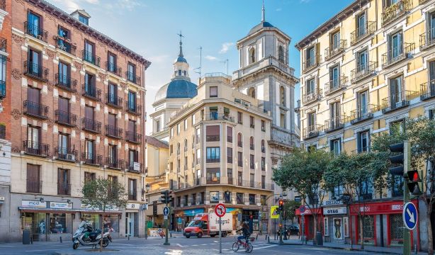 La desigualdad aumentó un 2,16% en los municipios españoles durante 2023 (Fuente: BigStock)