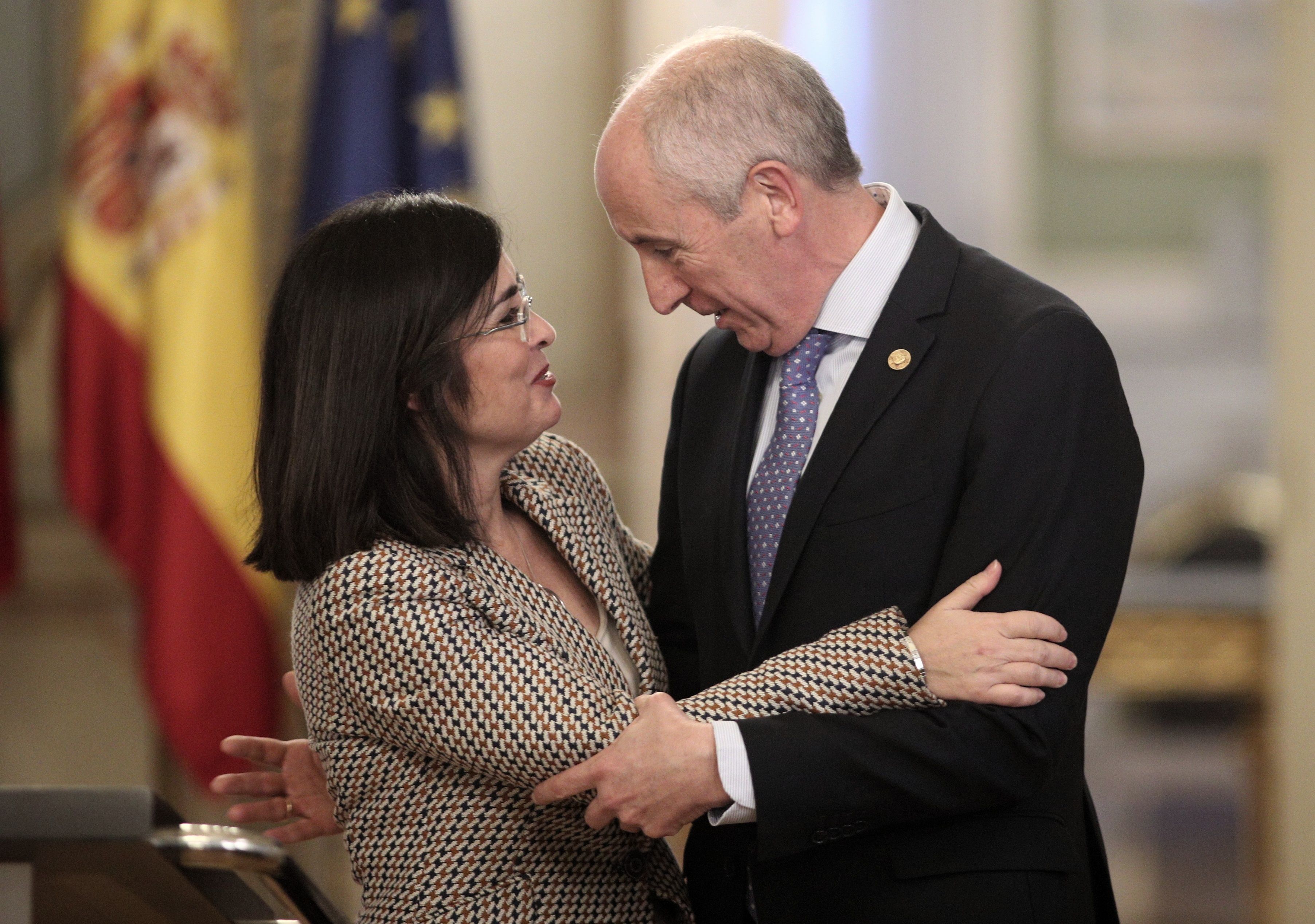 La ministra de Política Territorial y Función Pública, Carolina Darias, y el consejero de Gobernanza Pública y portavoz del Gobierno vasco, Josu Erkoreka, tras su reunión en Madrid