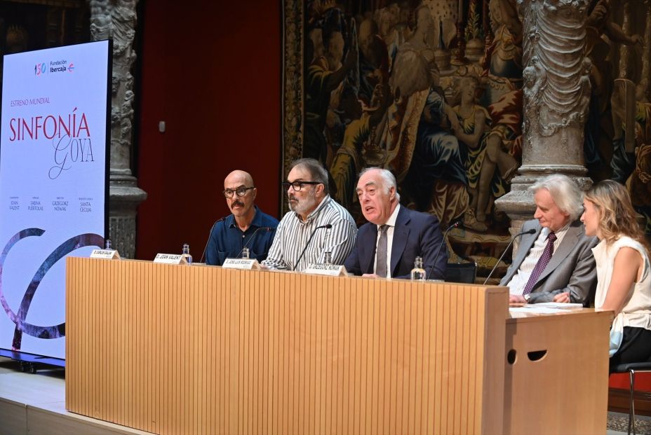 EuropaPress 7774058 director orquesta grzegorz nowak 2d compositor joan valent 2i director EuropaPress 7774058 director orquesta grzegorz nowak 2d compositor joan valent 2i director