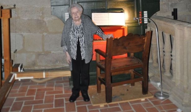 Montserrat Torrent, la organista de 100 años que sigue dando conciertos