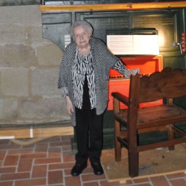 Montserrat Torrent, la organista de 100 años que sigue dando conciertos
