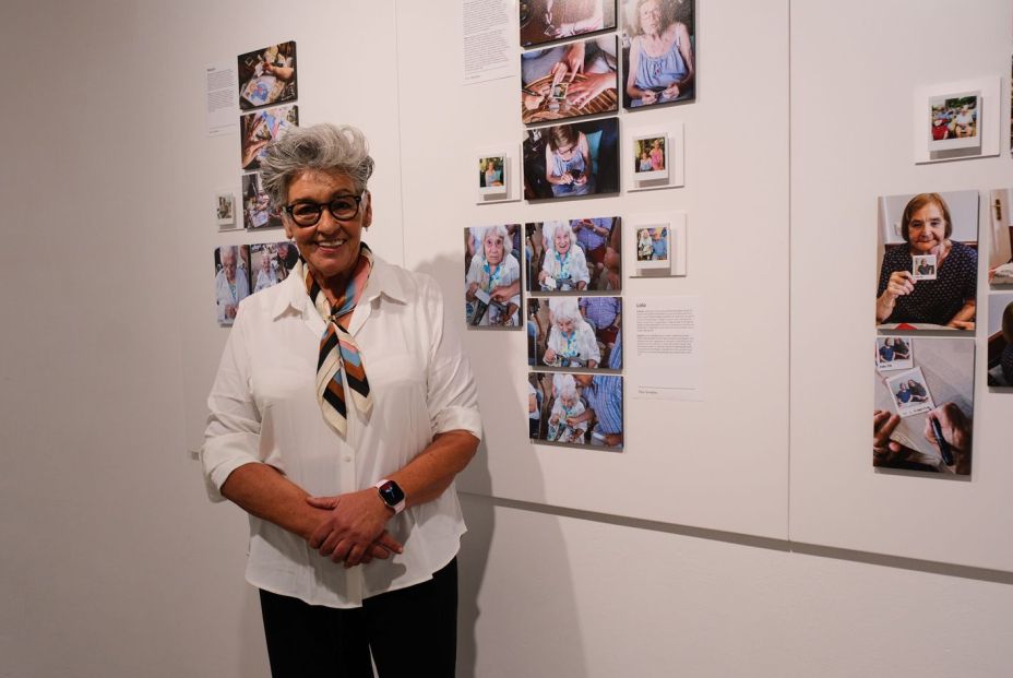 ‘Todavía estoy aquí’: la fotografía instantánea ancla en el presente a personas con Alzheimer