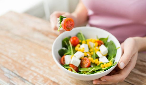 Una alimentación saludable ralentiza el envejecimiento biológico: ¿cuál es la mejor dieta? (Fuente: BigStock)