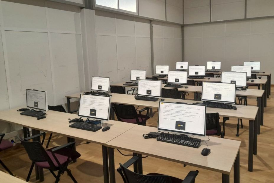 ¿Aprobarías hoy el examen teórico del carnet de conducir? El 92% de los conductores, suspendería (Fuente: Europapress)