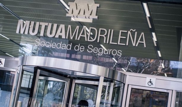 Polémica en redes con Mutua Madrileña: María Llapart denuncia que le echan por usar su seguro Polémica en redes con Mutua Madrileña: María Llapart denuncia que le echan por usar su seguro