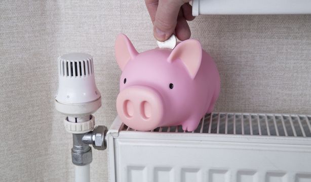 La OCU advierte de que la factura regulada del gas subirá un 54% en octubre, con hasta 310 euros más