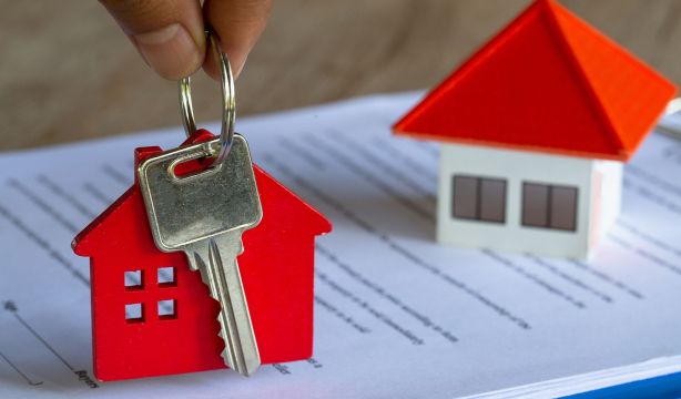 Hacer esto con una vivienda heredada puede suponer aceptar la herencia sin pasar por el notario