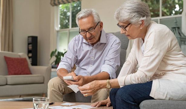 El 83% de los españoles paga sus facturas a tiempo pese a la presión de la vivienda (Fuente: BigStock)