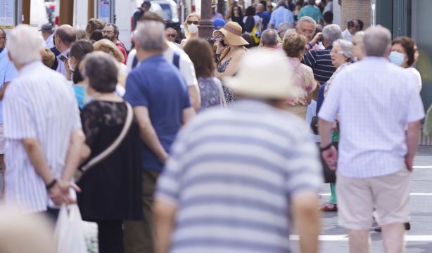 La AIReF pide a España "prepararse" ante el envejecimiento y alerta: habrá casi 6 millones de pensiones extra hasta 2050