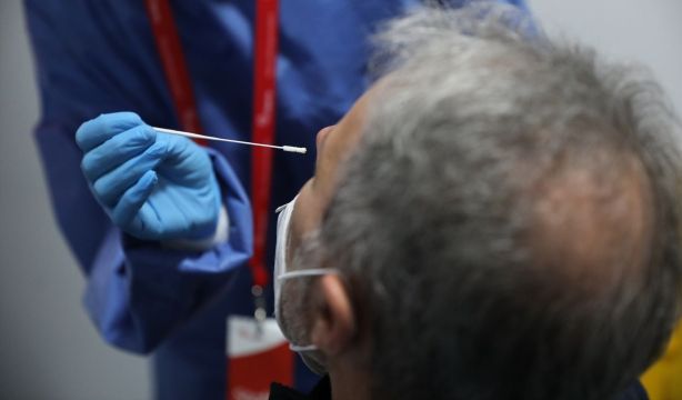Los casos de Covid se disparan antes de que comience la temporada de virus respiratorios Los casos de Covid se disparan antes de que comience la temporada de virus respiratorios