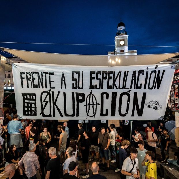 EuropaPress 7804727 numerosas personas pasan segunda noche acampados tiendas campana exigir EuropaPress 7804727 numerosas personas pasan segunda noche acampados tiendas campana exigir