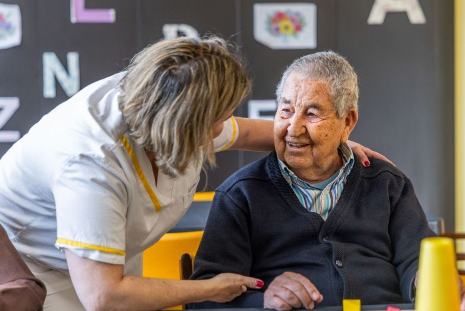 DomusVi refuerza su compromiso con las personas mayores y su bienestar