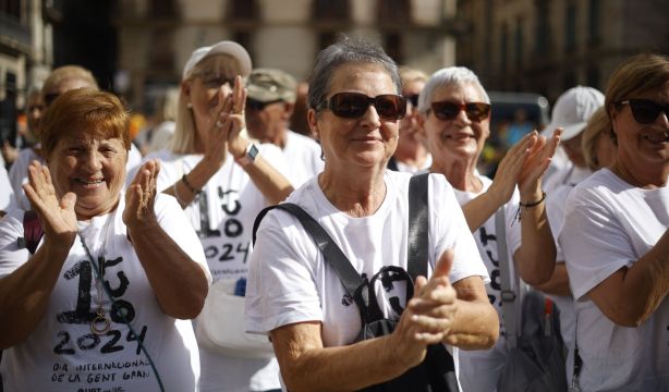 Barcelona volverá a teñirse de blanco este 1 de octubre por el Día de las Personas Mayores (Kike Rincón / Europa Press)