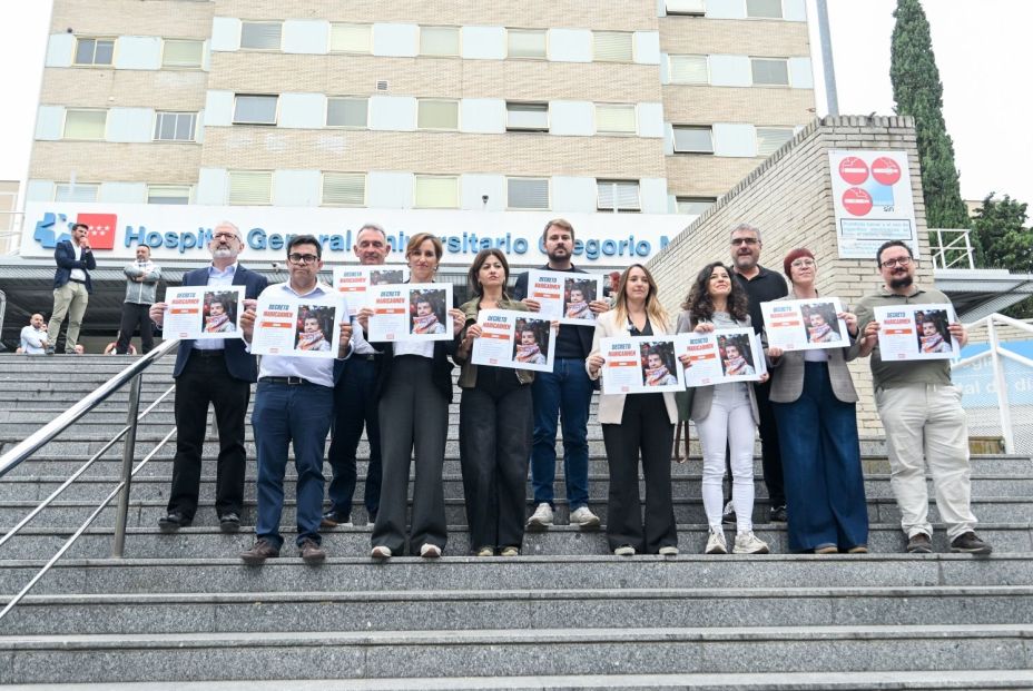 Los ciudadanos presionan al Gobierno para que este martes se apruebe el 'Decreto Maricarmen' Los ciudadanos presionan al Gobierno para que este martes se apruebe el 'Decreto Maricarmen'