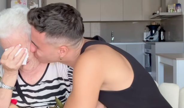 VÍDEO: Cumple el mayor sueño de su abuela a sus 89 años y emociona en las redes (Instagram: @jordirodriguezmoreno)