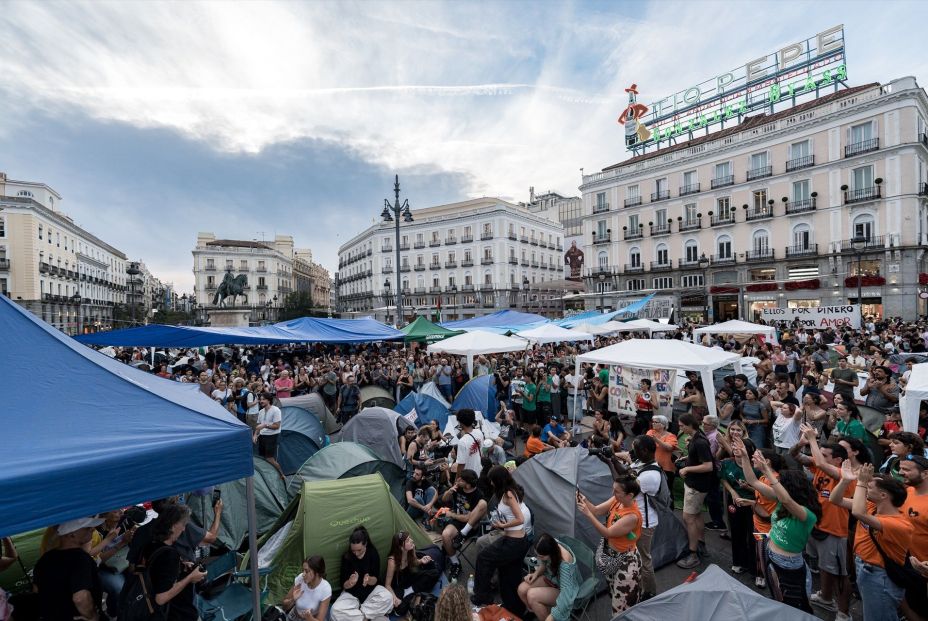 Sánchez aprueba los 2 decretos de vivienda: "No permitiremos otro desahucio como el de Maricarmen" Sánchez aprueba los 2 decretos de vivienda: "No permitiremos otro desahucio como el de Maricarmen"