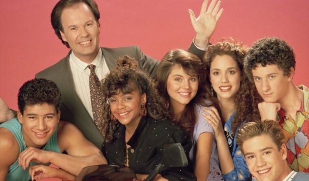 Muere Dennis Haskins, el mítico director Belding en 'Salvados por la campana'